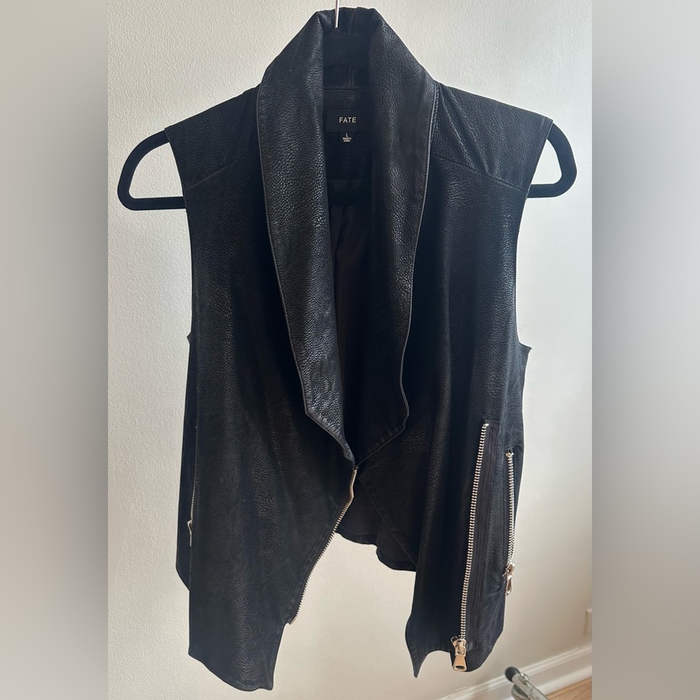 Fate Black Vest with Silver Zippers - size L - Picture 2 of 9
